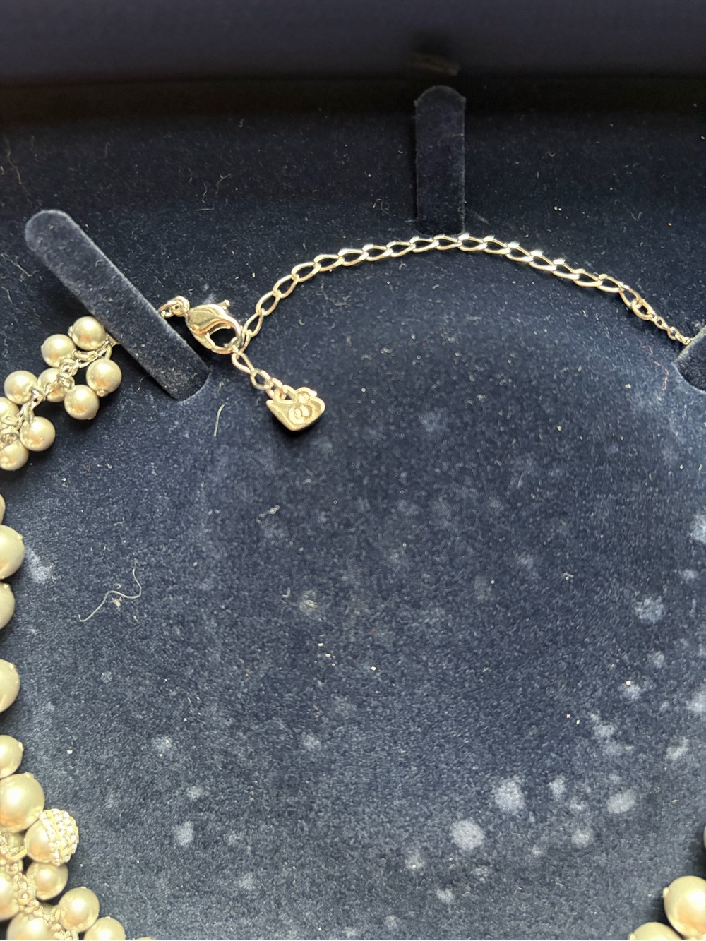 Swarovski Silver Pearl Cluster Statement Necklace - Picture 3 of 3